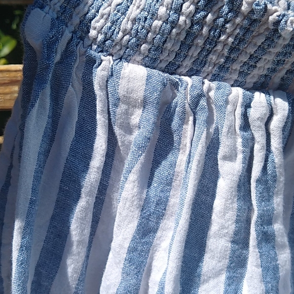 Cynthia Rowley Smocked Top On/Off the Shoulder S - Picture 4 of 6